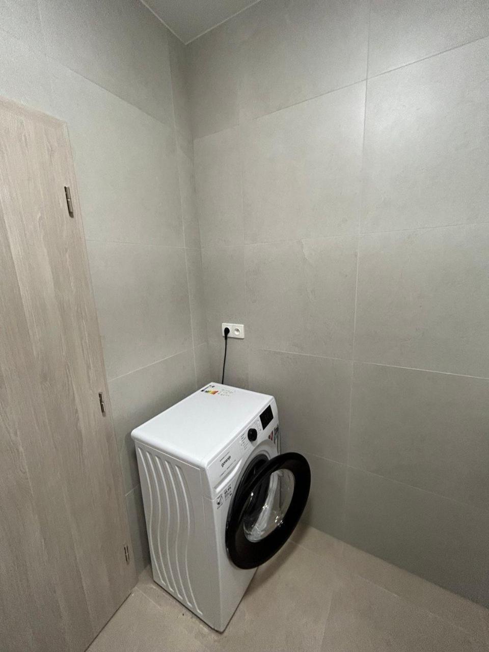 Ferienwohnung Perla Hradce Hradec Králové Exterior foto
