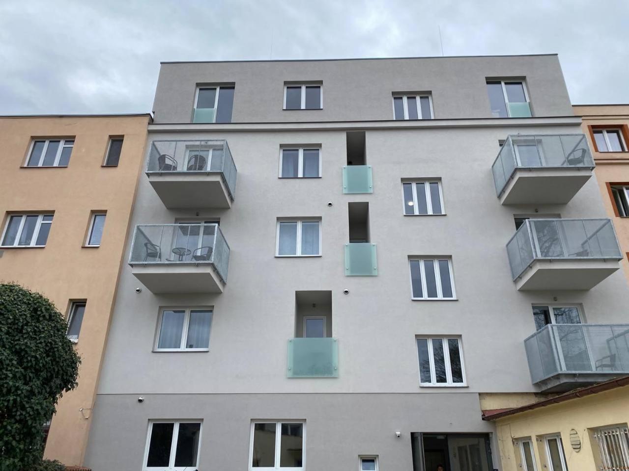 Ferienwohnung Perla Hradce Hradec Králové Exterior foto