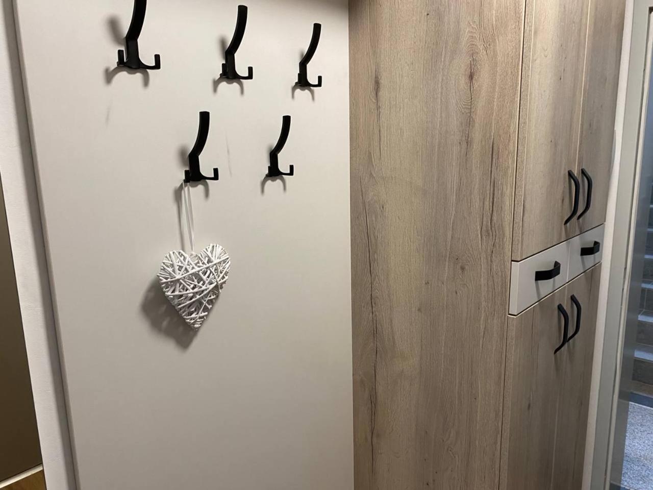 Ferienwohnung Perla Hradce Hradec Králové Exterior foto