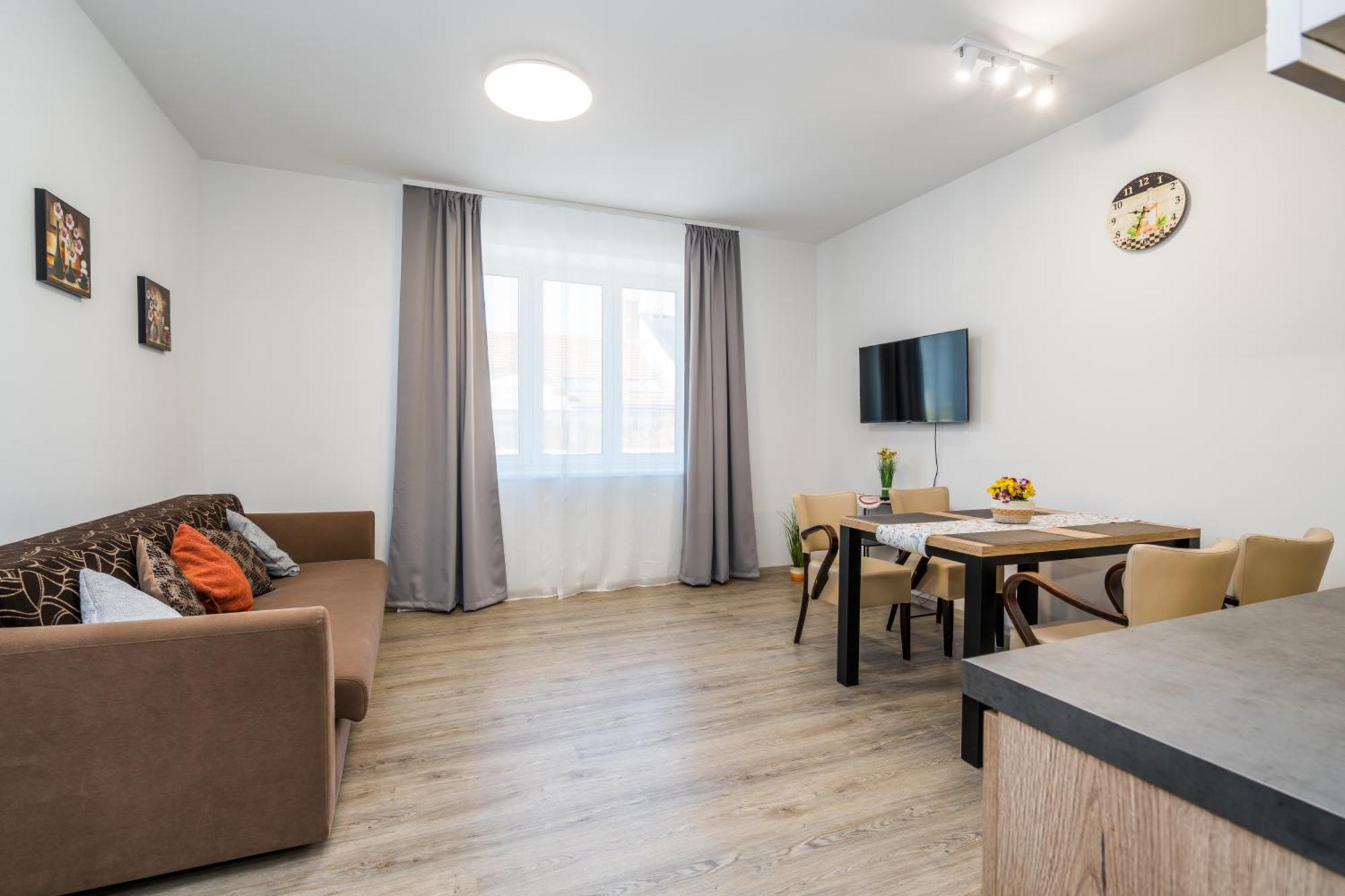 Ferienwohnung Perla Hradce Hradec Králové Exterior foto